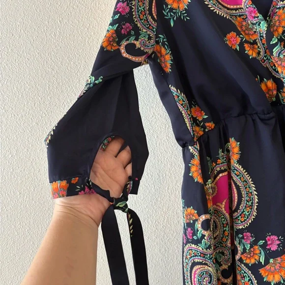 Everly Paisley Multicolor Dress - Picture 4 of 6